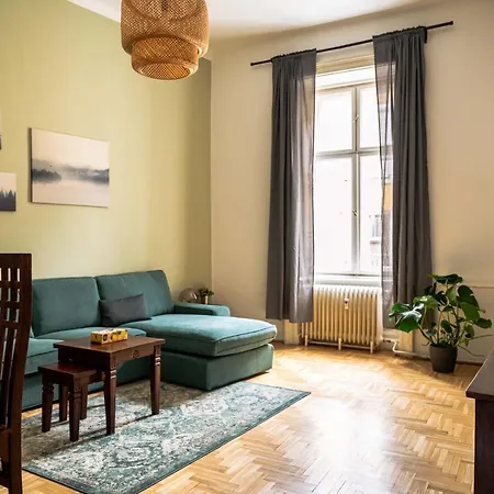 Dob Duplex Apartment Budapest