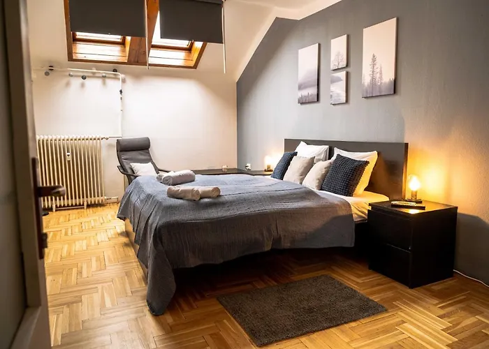 Dob Duplex بودابست