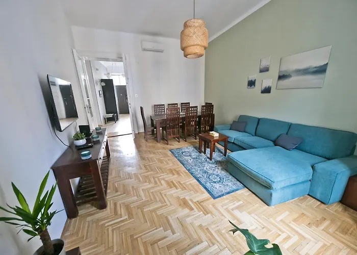 Dob Duplex شقة بودابست